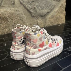 High top Platform Converse Girls sz 12